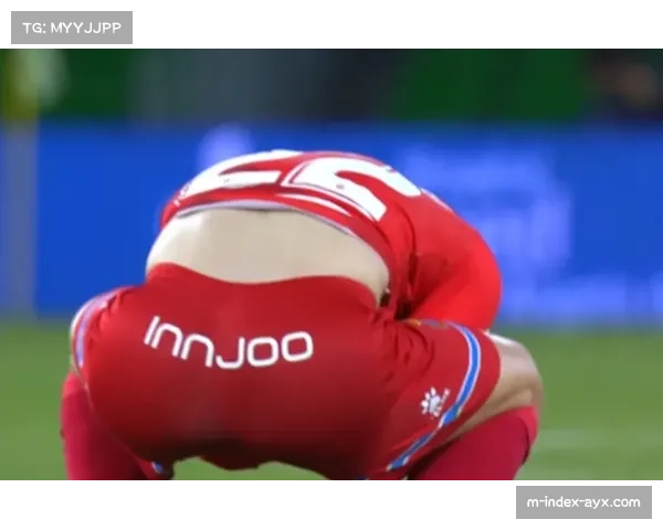 沃尔夫斯堡三次领先三次被追平 防守漏洞暴露无遗